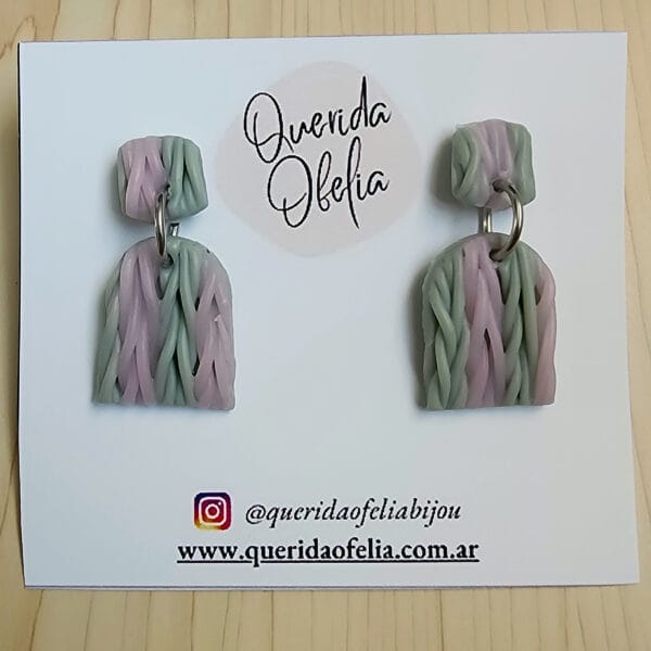 Aros de bijouterie exclusivos hechos a mano con efecto tejido bitono, base de acero quirúrgico hipoalergénico, accesorio para mujeres.