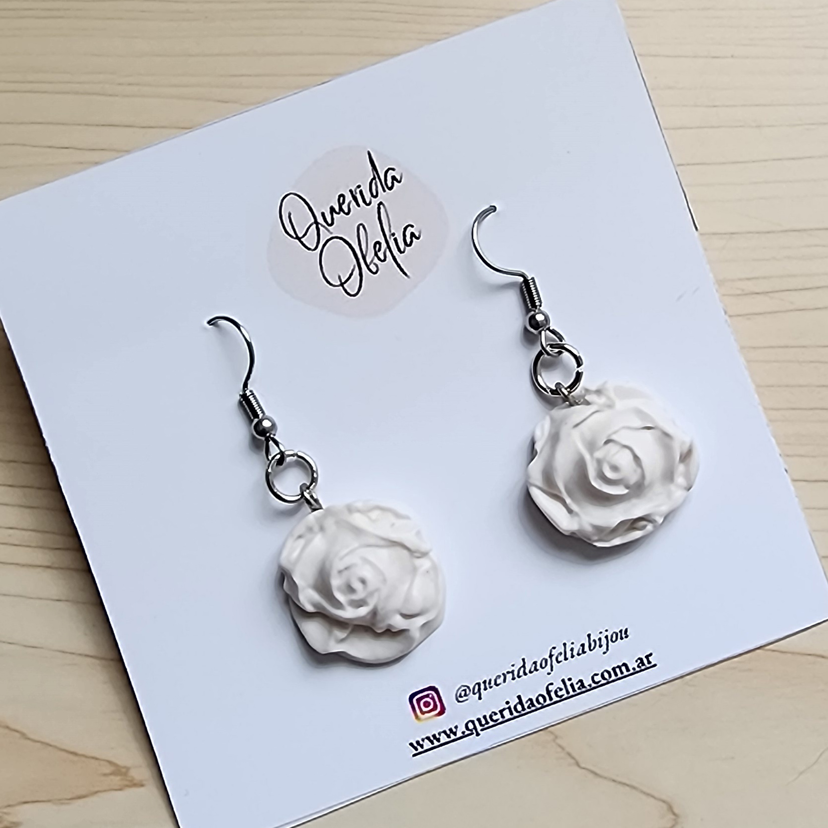 Aros Colgantes Rosa en Acero Quirúrgico Hipoalergénicos Aros colgantes rosa en porcelana fría, bijouterie artesanal para mujer, hecho a mano