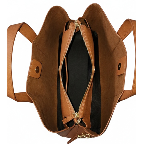 Cartera PU Mujer con Correa Larga y 3 Divisiones Cartera PU mujer armada con 3 divisiones y herrajes dorados